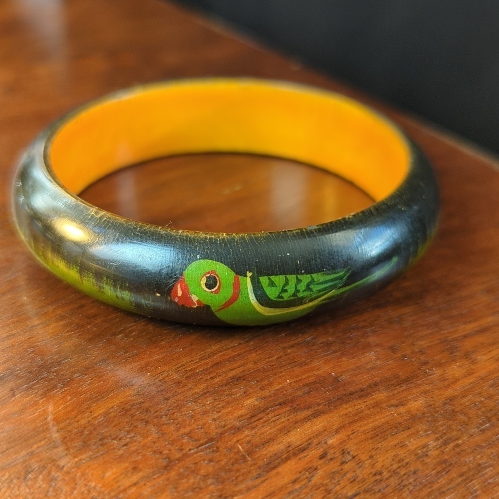 🐦 Vintage Bangle Bracelet Wooden Hand painted bird parrot gold black green red
